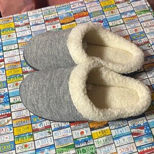 Men’s Wishcotton Cozy House Slippers Size US 8–9 Gray Sherpa Lined Indoor Shoes